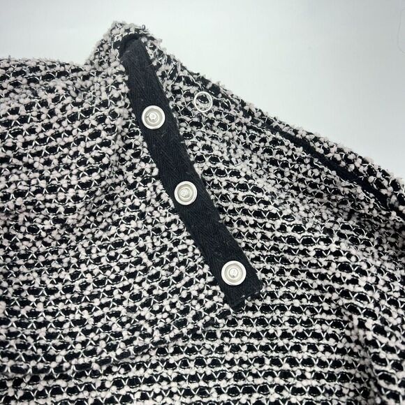 Chicos Knobby Texture Snap Neck Sweater Size XL Black White - Picture 2 of 4